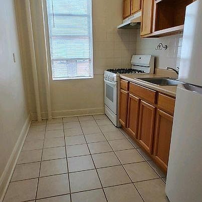 2nd image of 60 Ettrick Ter APT D3