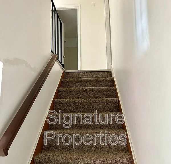 1055 Rives Rd #12 — Photo 9
