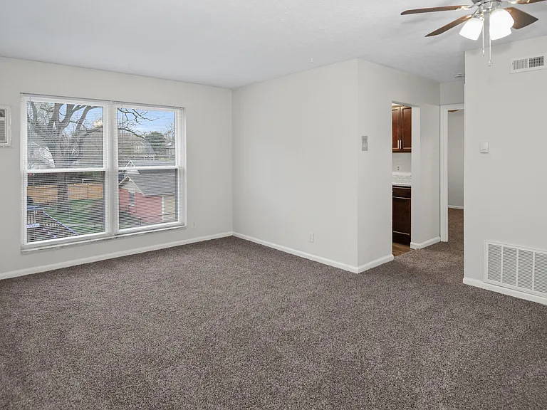 2514 Frankfort Ave #2 — Photo 9