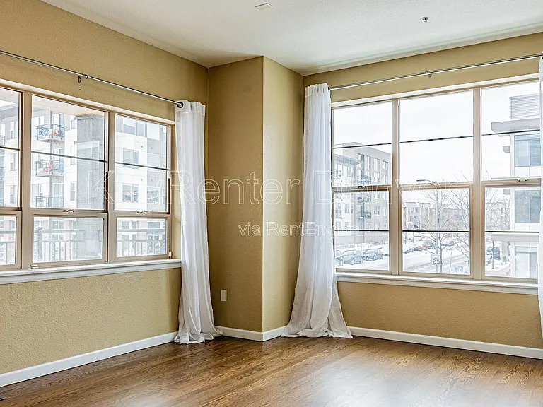 492 S Saulsbury St — Photo 36