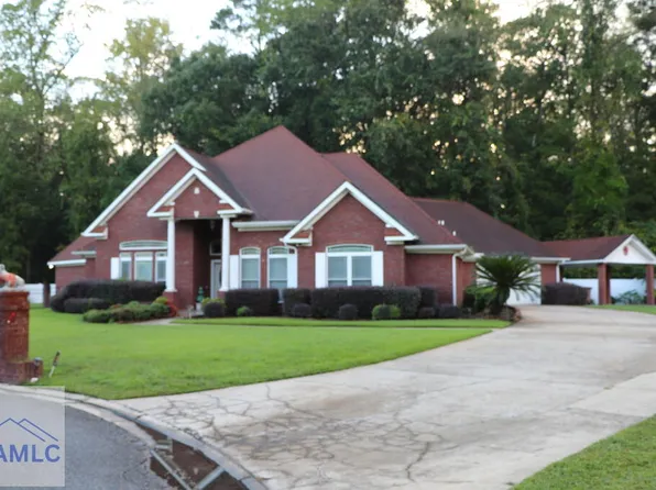 564 Tremain Dr, Hinesville, GA 31313