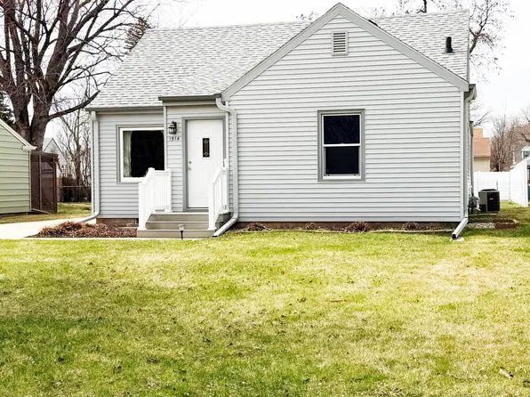 1514 S Main St, Aberdeen, SD 57401