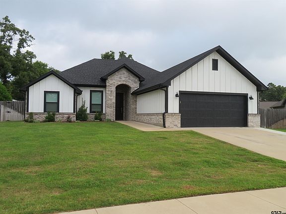 2nd image of 403 Deer Point Cv