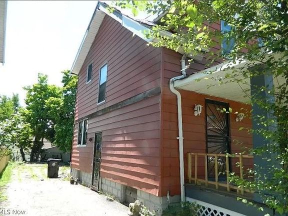 3rd image of 12608 Bentwood Dr
