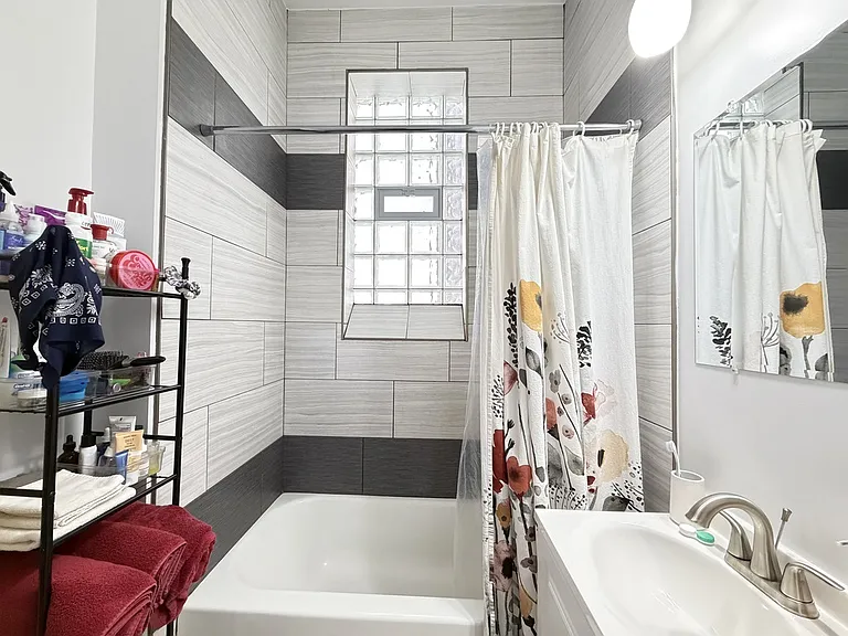 3512 N Halsted St #3R — Photo 15