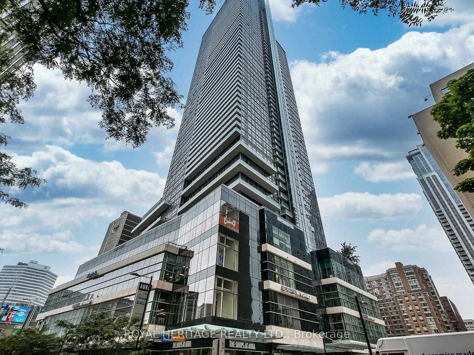 Munnnnnnnn 386 Yonge St Toronto ON | Zillow
