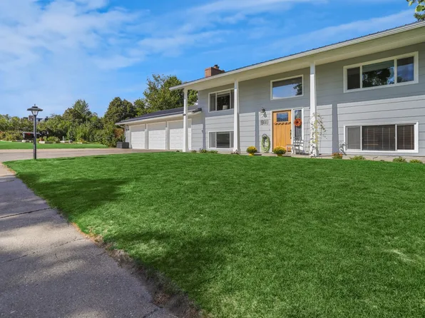1900 Mountain View Dr, Great Falls, MT 59405