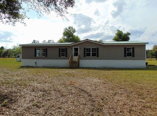 17588 Crews Rd, Glen Saint Mary, FL 32040