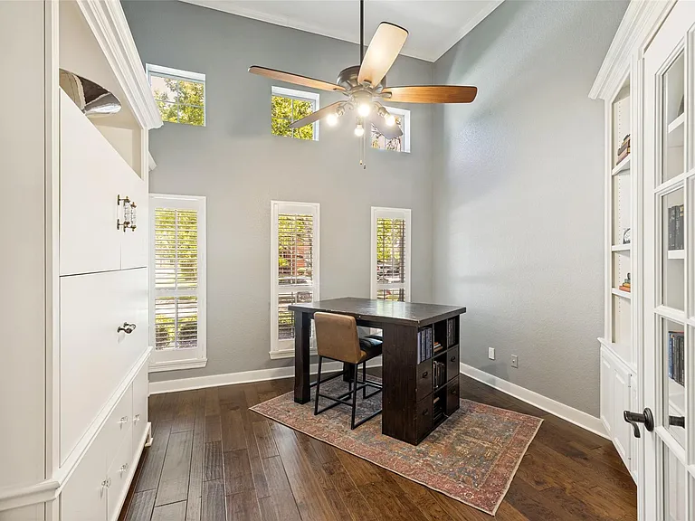 6011 Shady Alcove Ct — Photo 9