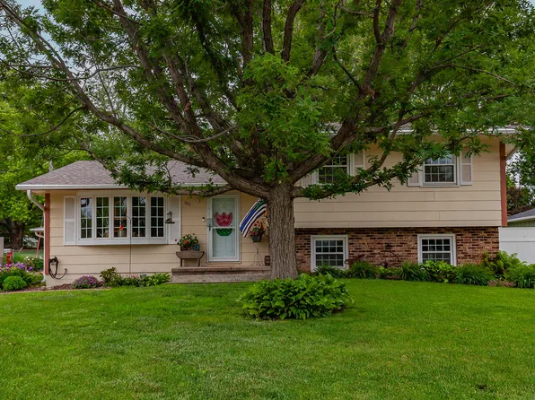 1211 Cherry Pkwy, Norwalk, IA 50211