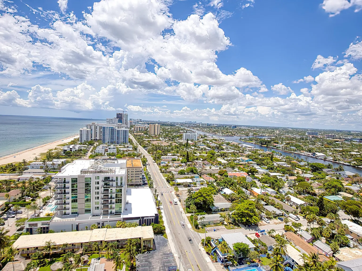 1 bed, 1.0 bath, 721 sqft, $2,200 — Photo 4