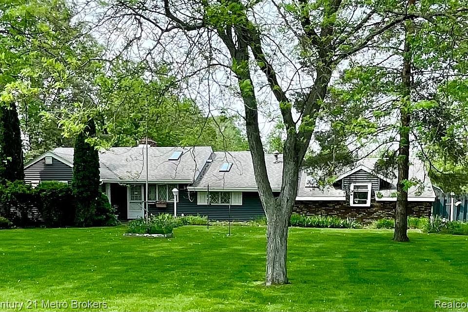9755 E Monroe Rd, Durand, MI 48429 Zillow