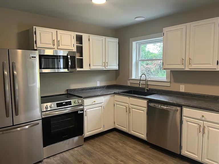 454 Bristol Rd — Photo 15