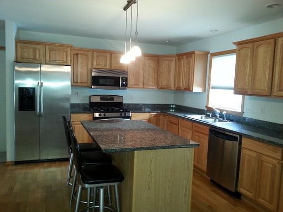 3rd image of 13 Vista Dr