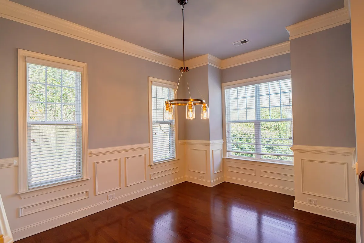 Photo 2 of 18 - 2056 Cobblestone Cir - Atlanta, GA Building Photo - 2056 Cobblestone Cir