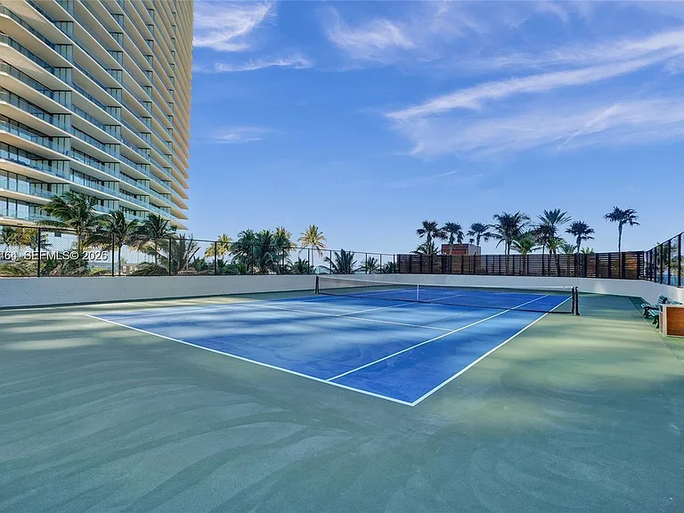 18911 Collins Ave #2502 — Photo 15