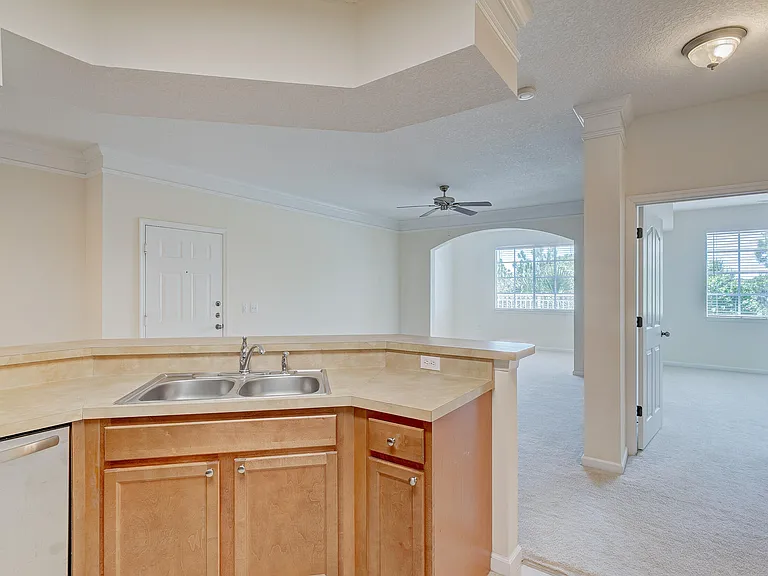 9303 Myrtlewood Cir W — Photo 17