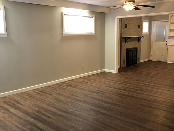 3rd image of 3406 Robinhood Ln