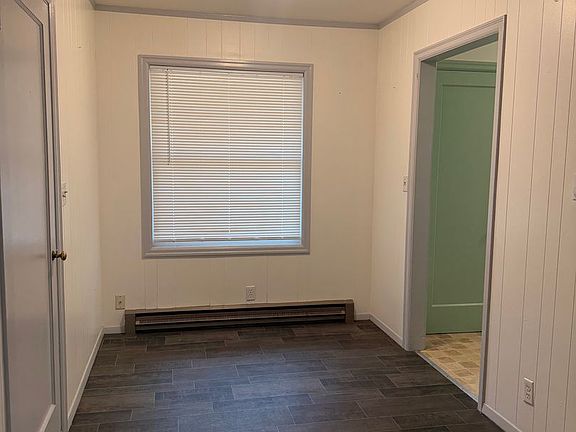 4th image of 12506 SE Lincoln Ct