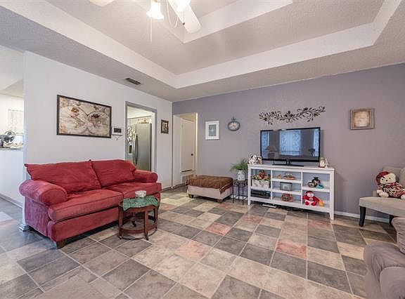 5th image of 1905 Ashley Dr