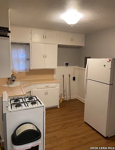 831 Fair Ave — Photo 3