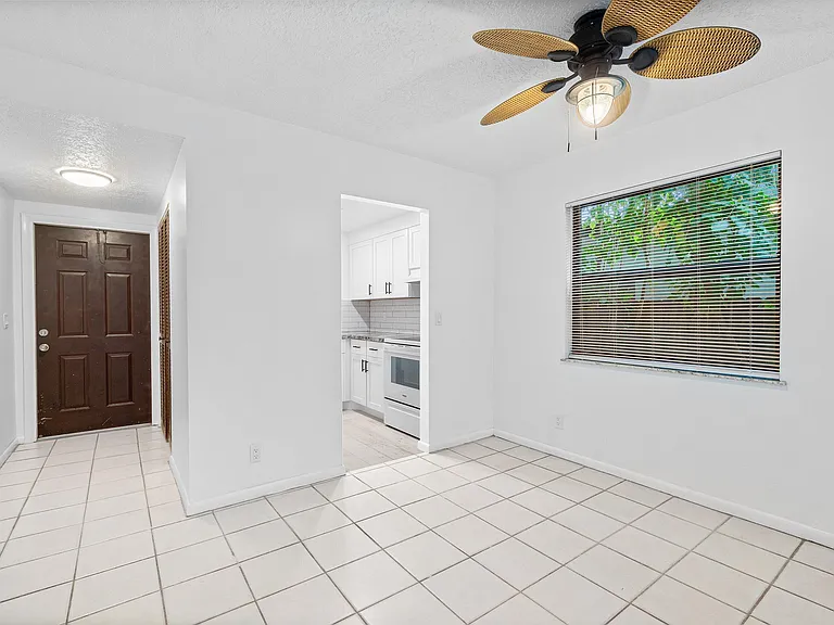 626 N Federal Hwy #3 — Photo 11