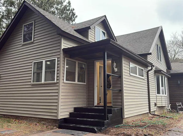 584-21 1/2 St, Cumberland, WI 54829