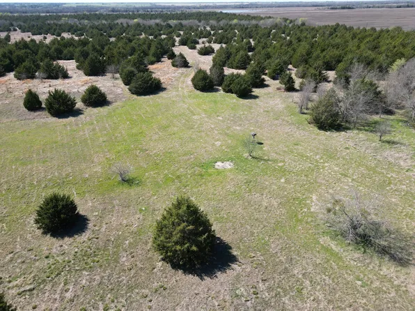 2 County Road 3805, Bailey, TX 75413