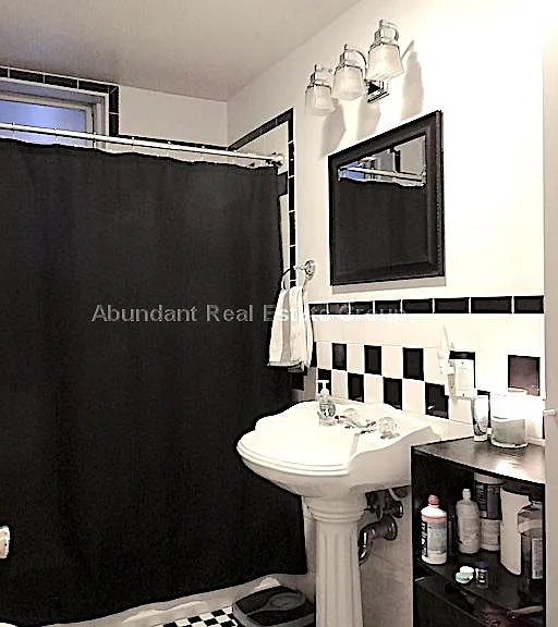 1228 Cambridge St #1 — Photo 17
