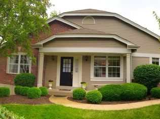 15808 Kersten Ridge Dr, Chesterfield, MO 63017