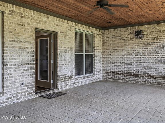 5th image of 211 Wellington Way