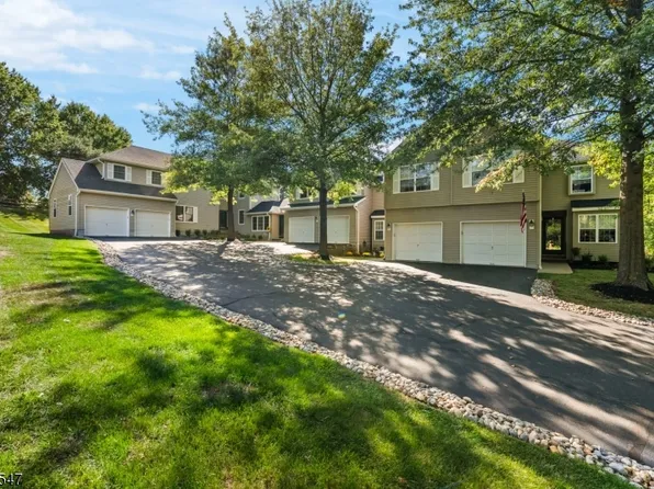 2 Arcola Way, Clinton Twp., NJ 08801