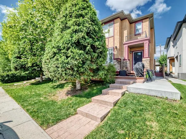1921 W 30th St SW #2, Calgary, AB T3E 2L5