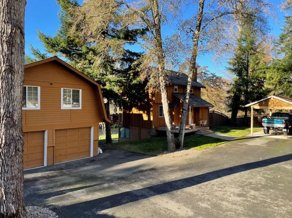 1029 Pine St, Rogue River, OR 97537