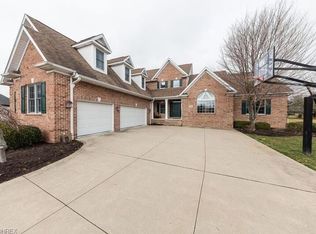 7875 Chanticleer Cir NW, North Canton, OH 44720