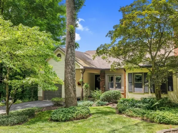 153 Goldfinch Ledge, Allamuchy Twp., NJ 07840