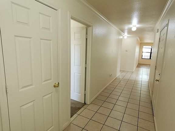3rd image of 1015 Boling Brook St