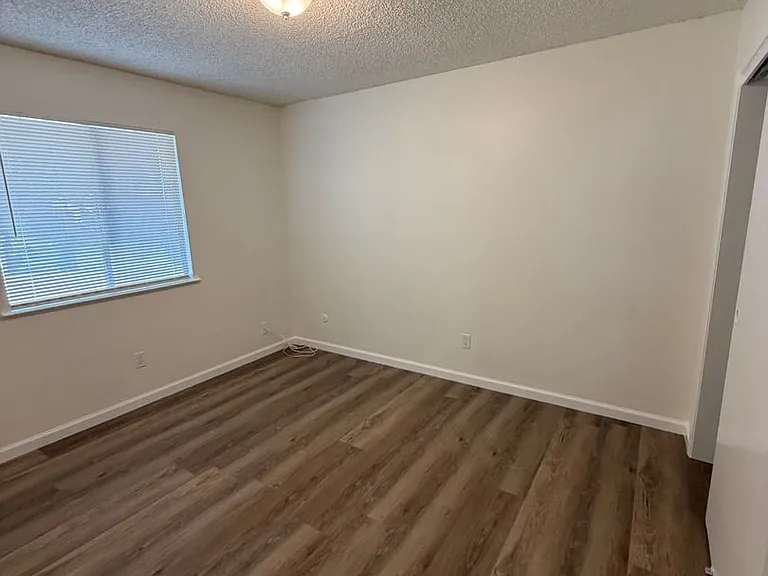 109 El Dorado Dr — Photo 8