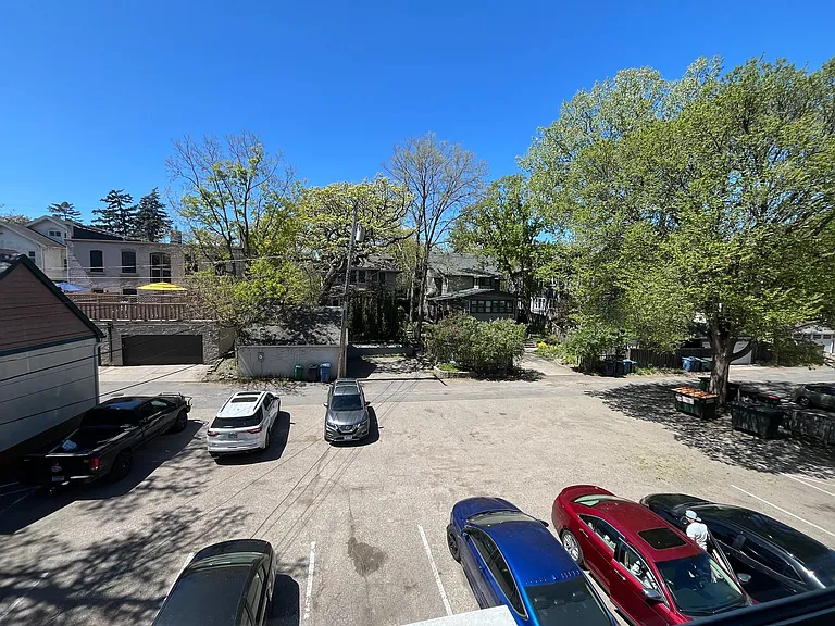 2832 Humboldt Ave S — Photo 13