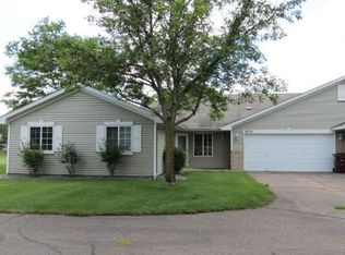 8505 Stratford Ln N, Brooklyn Park, MN 55443