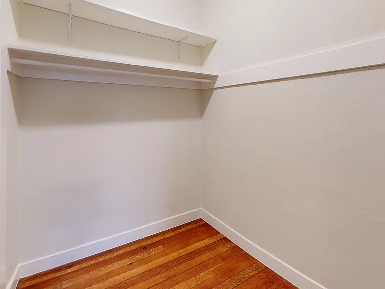 655 Stockton Street — Photo 15