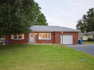 14 Circle Dr, Fairview Heights, IL 62208