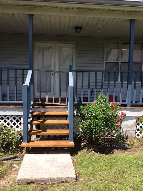 1st image of 688 Marina Dr