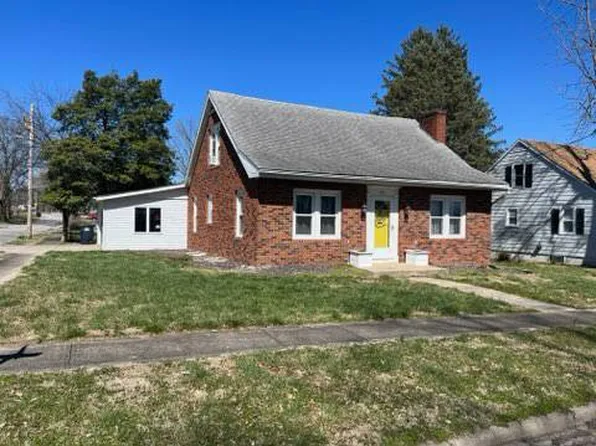 501 E Court St, Fairfield, IL 62837