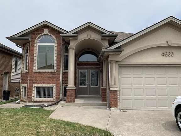 3rd image of 4530 Unicorn Ave