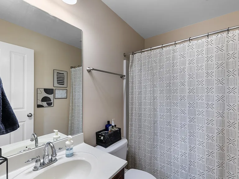 2718 Dracut Ln — Photo 20