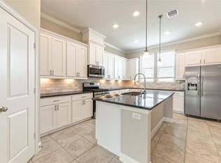 8408 Oak Leaf Point Dr, Houston, TX 77055