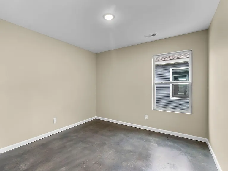 1300 W Mar Elm St — Photo 10
