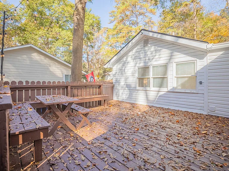 230 Habersham Dr — Photo 19