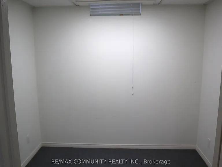 1556 Dellbrook Ave #BASEMENT — Photo 5